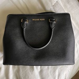 Michale Kors Purse